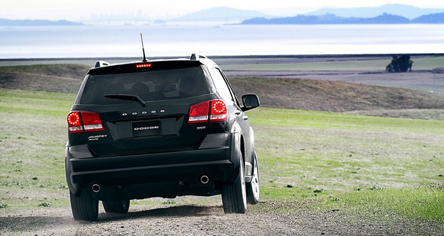 2018 Dodge Journey SXT Black Exterior Rear View